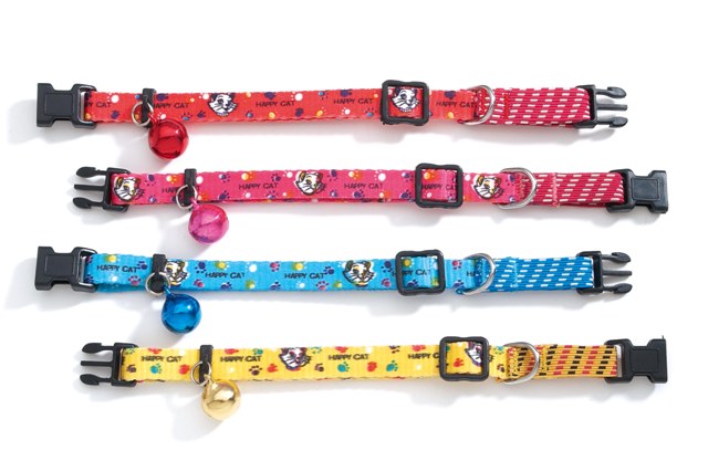 ΠΕΡΙΛΑΙΜΙΟ ΓΑΤΑΣ ΜΕ ΚΟΥΔΟΥΝΑΚΙ